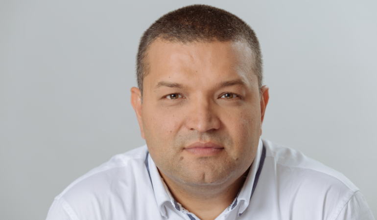 De «tonto» calificó el alcalde Maya al concejal Mauricio Salazar