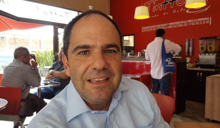 Dos demandas contra Representante Jaime Vallejo